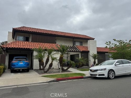 16102 Malaga Ln, Huntington Beach, CA, 92647-3951 | Card Image
