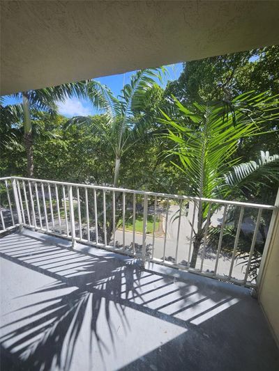 527 - 1805 Sans Souci Blvd, Condo with 1 bedrooms, 1 bathrooms and null parking in North Miami FL | Image 1