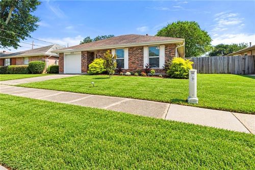 3236 Indiana Ave, Kenner, LA, 70065-4611 | Card Image
