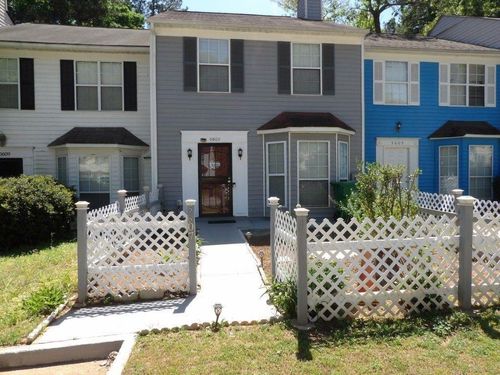 5607 Stonington Trace Pkwy, Stone Mountain, GA, 30087-5240 | Card Image