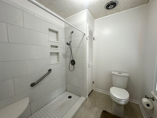 901 E 4 Th St, House other with 2 bedrooms, 2 bathrooms and 2 parking in Adel GA | Image 12