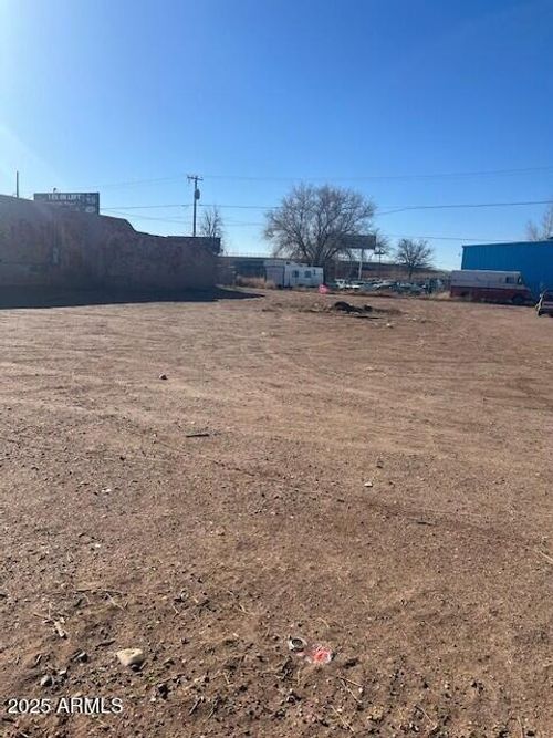 8-TBD Bucket Of Blood St, Holbrook, AZ, 86025 | Card Image