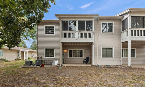 103-4100 3rd St Ne, Columbia Heights, MN, 55421-4614 | Card Image