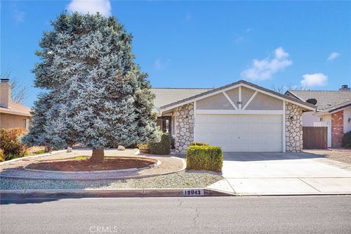 18043 Sunburst Rd, Victorville, CA, 92395 | Card Image