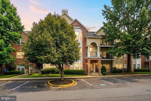 e102-4142 Fountainside Ln, FAIRFAX, VA, 22030-7417 | Card Image