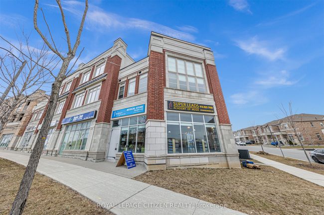 123 Luzon Ave, Home with 3 bedrooms, 3 bathrooms and 2 parking in Markham ON | Image 41