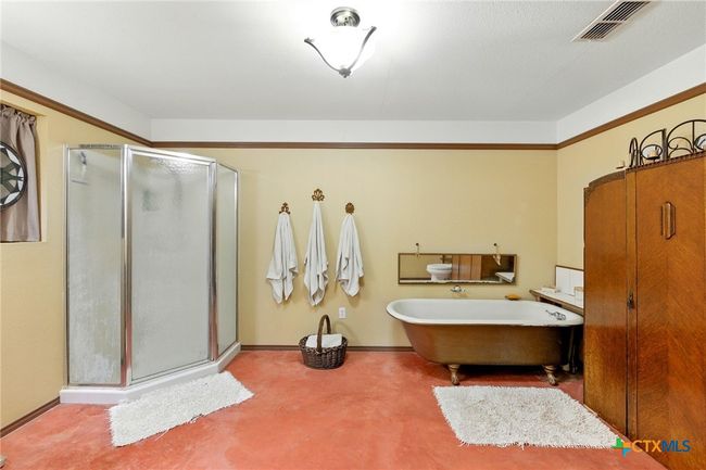 Primary bathroom main house | Image 15