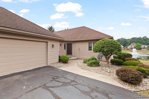 215 Richlyn Dr, Adrian, MI, 49221-9295 | Card Image
