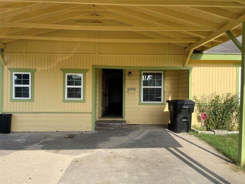 7227 Saint Augustine St, Houston, TX, 77021-6237 | Card Image