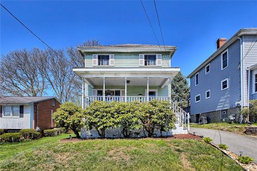 425 Welker St, Jeannette, PA, 15644 | Card Image