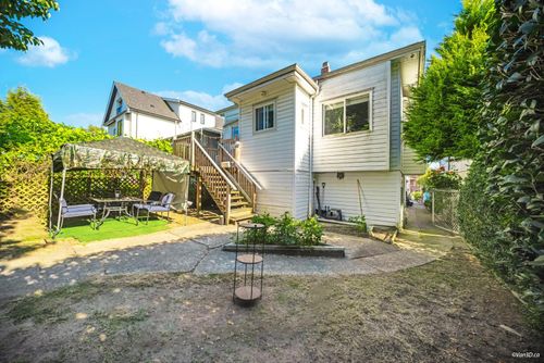 3340 Adanac St, Vancouver, BC, V5K2P3 | Card Image