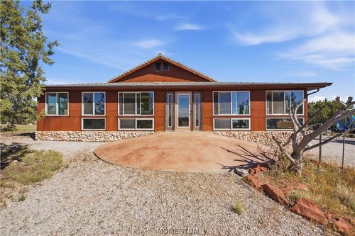 64555 N Peaceful Hill Rd, Seligman, AZ, 86337 | Card Image