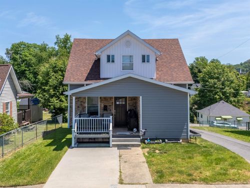 201 Cochran St, Fairmont, WV, 26554-4237 | Card Image