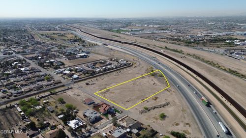 7840 Mansfield Ave, El Paso, TX, 79915-4860 | Card Image