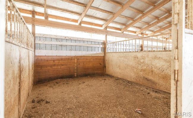 24265 Vinyard Rd, House other with 3 bedrooms, 2 bathrooms and 2 parking in Cuba MO | Image 39