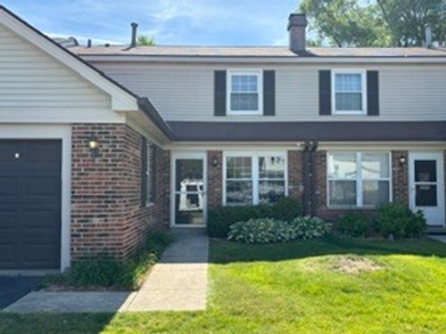 44 Willow Cir, Cary, IL, 60013-1557 | Card Image