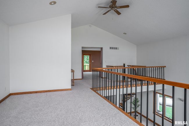 4460 160 Th St, House other with 5 bedrooms, 3 bathrooms and null parking in Clinton IA | Image 13