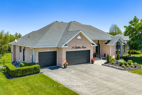 11 Settlers Crt, Morriston, ON, N0B2C0 | Card Image