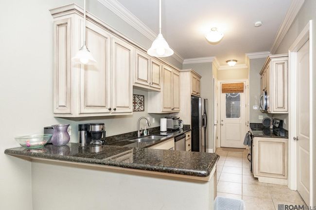 APT-206 - 4637 Burbank Dr, Condo with 3 bedrooms, 3 bathrooms and null parking in Baton Rouge LA | Image 6