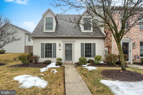 261 Saddle Ridge Dr, HARRISBURG, PA, 17110-3996 | Card Image