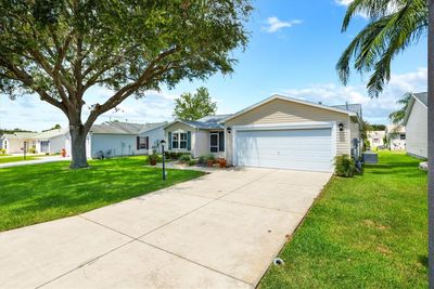 3331 Thorncrest Drive, House other with 3 bedrooms, 2 bathrooms and null parking in THE VILLAGES FL | Image 2