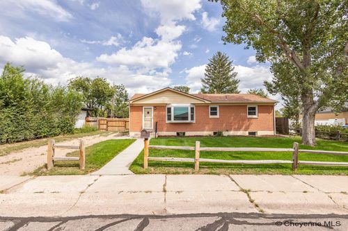 5041 Greybull Ave, Cheyenne, WY, 82009-5243 | Card Image
