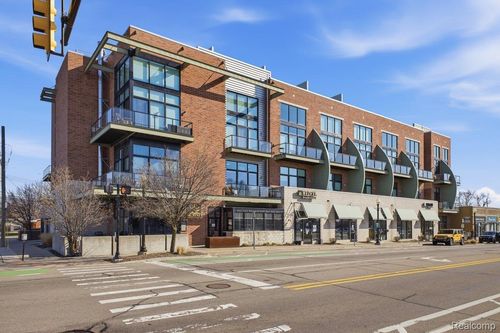313-211 E E 9 Mile Road Road, Ferndale, MI, 48220 | Card Image
