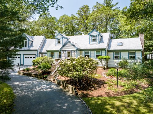 239 Whistleberry Dr, Marstons Mills, MA, 02648-1447 | Card Image