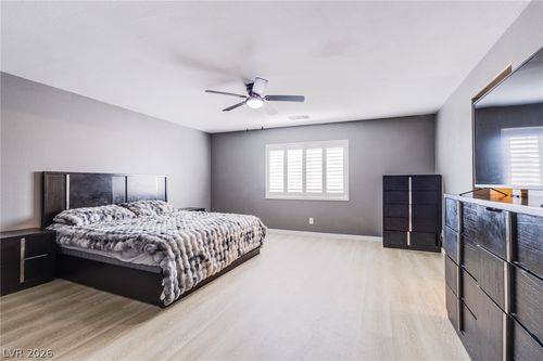 10633 Mount Blackburn Ave, Las Vegas, NV, 89166-5052 | Card Image