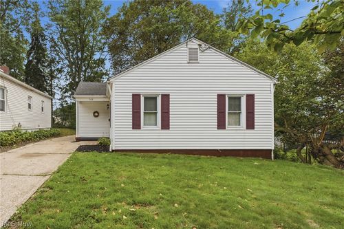 782 Saxon Avenue, Akron, OH, 44314 | Card Image