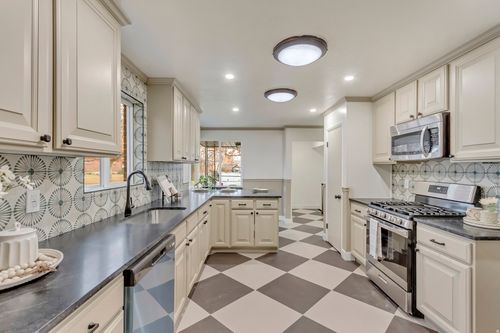 821 Nibley Cir, Salt Lake City, UT, 84106-1734 | Card Image