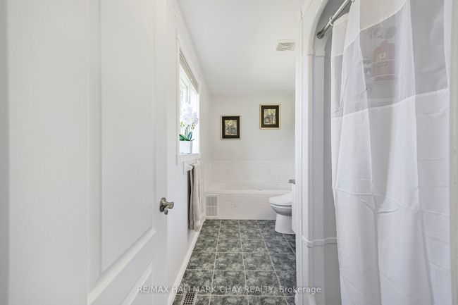 1846 Atkinson Rd, Home with 4 bedrooms, 3 bathrooms and 6 parking in Phelpston ON | Image 25