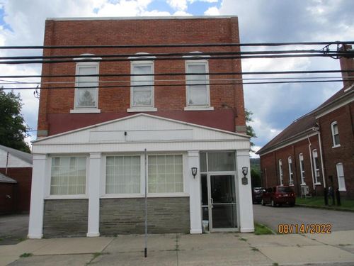 126 Main St, Windsor, NY, 13865-4132 | Card Image