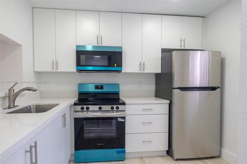 apt-321-19821 Sw 114th Ave, Miami, FL, 33157-1021 | Card Image