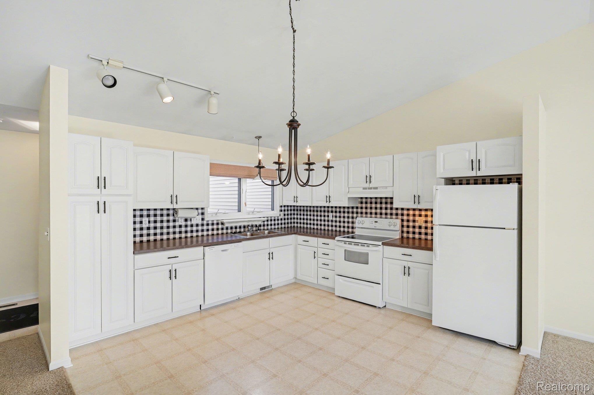 Residential in Davison Township 4