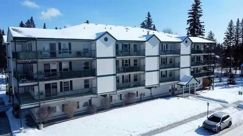 201-777 48 St, Edson, AB, T7E1Z6 | Card Image