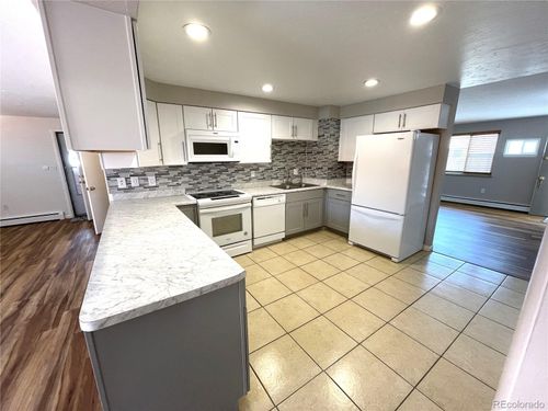 1887 Independence St, Lakewood, CO, 80215-2946 | Card Image