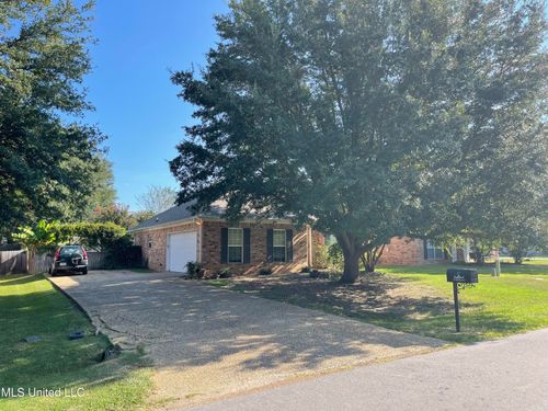 121 Appleridge Dr, Brandon, MS, 39047-8245 | Card Image