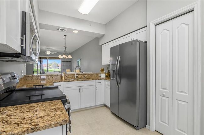 APT-3115 - 2700 Cypress Trace Cir, Condo with 2 bedrooms, 2 bathrooms and 1 parking in NAPLES FL | Image 9