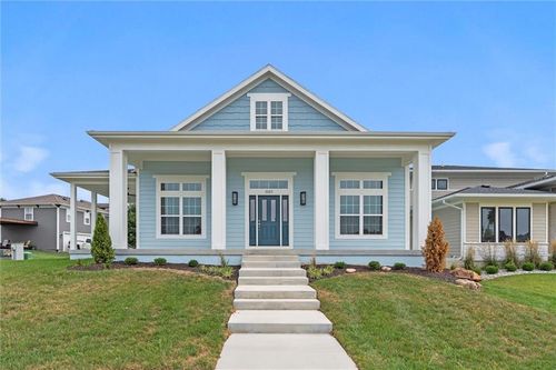 1021 Sw Redbuck Cir, Lee's Summit, MO, 64081 | Card Image