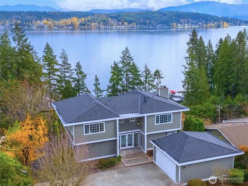 110 174th Pl Ne, Bellevue, WA, 98008-4204 | Card Image