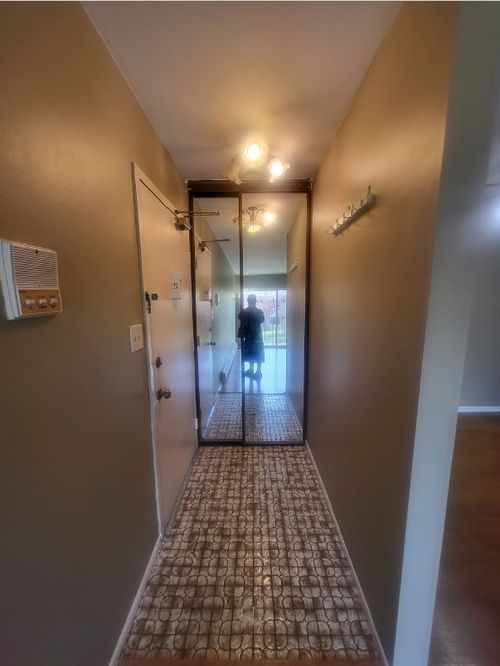 unit-206-5A E Dundee Quarter Dr, Palatine, IL, 60074-1637 | Card Image