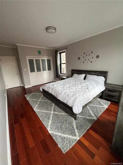 apt-5c-7666 Austin St, Forest Hills, NY, 11375-6906 | Card Image