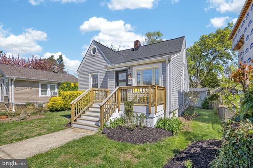 213 S Edgewood Street, ARLINGTON, VA, 22204 | Card Image