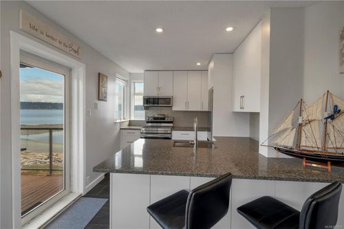 1401-27 Island Highway S, Campbell River, BC, V9W1A2 | Card Image