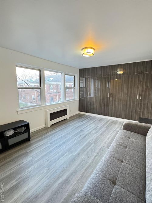 2b-68-09 138th St, Kew Garden Hl, NY, 11367 | Card Image