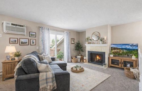 3 Somerset Dr, Waconia, MN, 55387-9202 | Card Image