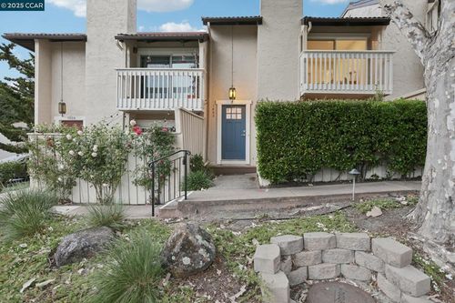 1422 Camino Peral, Moraga, CA, 94556-2019 | Card Image