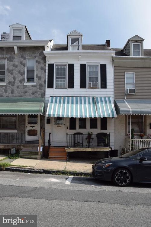 1124 Spruce St, READING, PA, 19602-2014 | Card Image