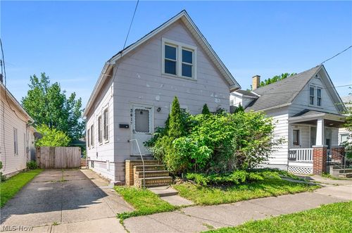 3417 Storer Ave, Cleveland, OH, 44109-2027 | Card Image